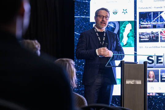 Martin Carlsson-Wall – Moderator på scenen