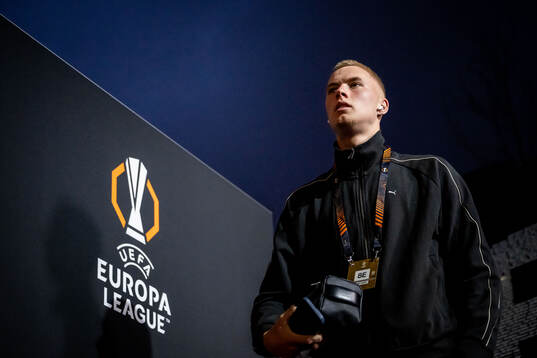 Daniel Gudjohnsen of Malmö FF arrives at the stadium