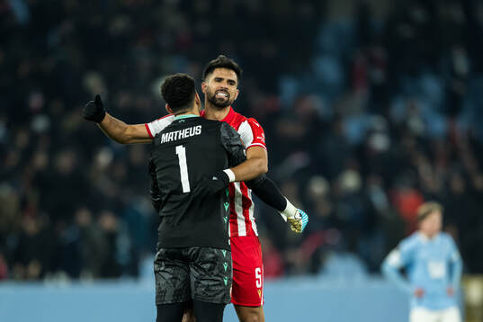 Rodrigao of Crvena Zvezda celebrate