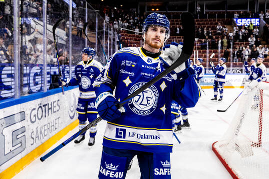 Leksands Peter Cehlarik jublar