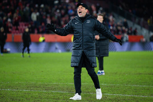 Head coach Freyr Alexandersson of Brann celebrates
