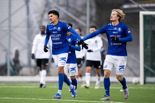 Trelleborgs Jacob Christiansen och Vincent Poppler jublar