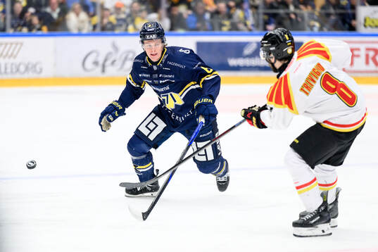 HV71s Karl Annborn