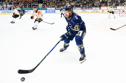 HV71s Mattias Tedenby