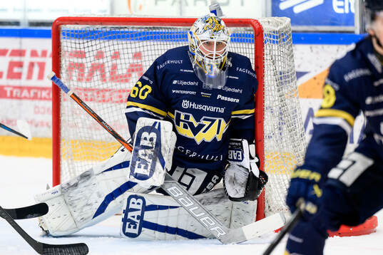 HV71s målvakt Felix Sandström