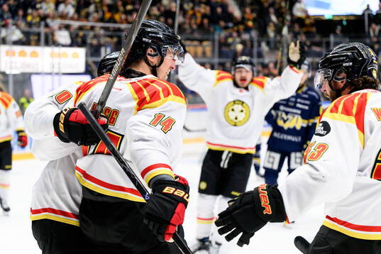 Brynäs Robert Hägg jublar
