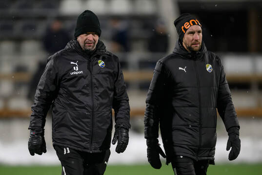 Ljungskiles huvudtränare Joakim Jensen och assisterande