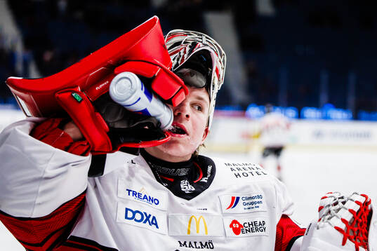 Malmö Redhawks målvakt Oskar Blomgren