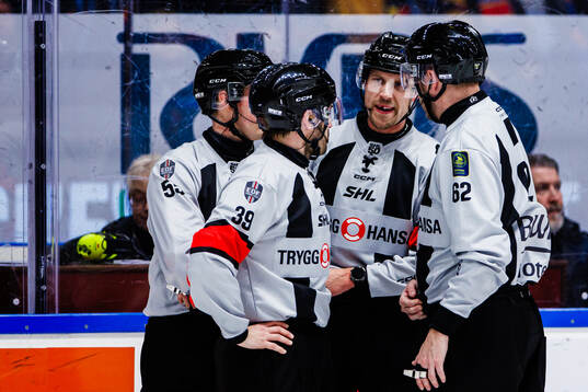 Domare Andreas Harnebring och Domare Mattias Enroth
