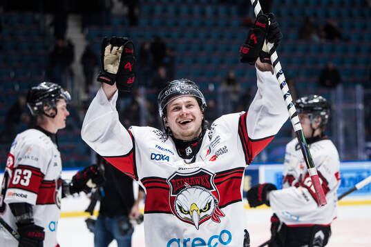 Malmö Redhawks Lauri Pajuniemi jublar