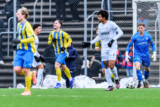 Eskilsminnes Theodor Vanneryr jublar och Helsingborgs