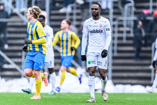Helsingborgs Adam Akimey deppar