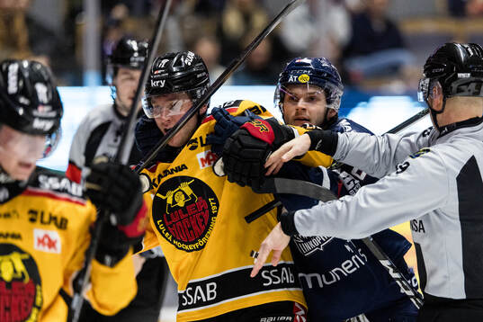 Luleås Anton Levtchi och Linköpings Jonathan Myrenberg