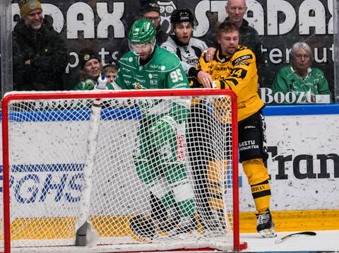 Rögles Mark Friedman och Skellefteås Andreas Johnson
