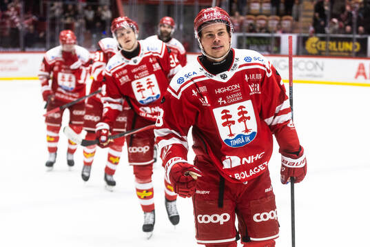 Timrås Albin Sundin jublar