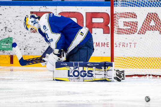 Leksands målvakt Marcus Gidlöf deppar