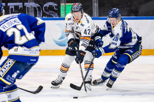 Växjös Kalle Kratz och Leksands Victor Johansson