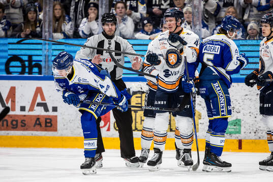 Leksands Tinus Luc Koblar och Växjös Dennis Rasmussen
