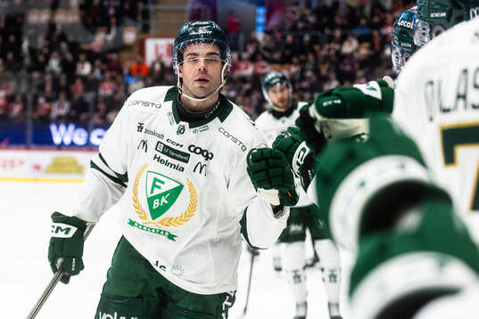 Färjestads Viktor Lodin jublar