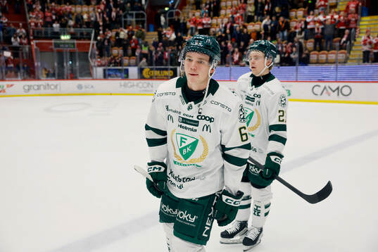 Färjestads Albert Wikman deppar
