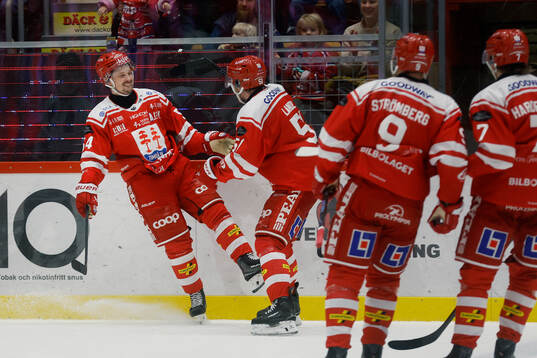 Timrås Jonathan Dahlén jublar