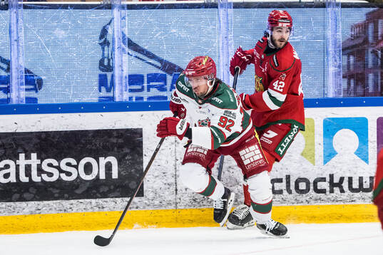 Modos Jesper Olofsson och Moras Brayden Tracey