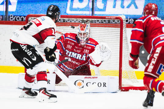 Malmö Redhawks Petter Vesterheim och Timrås målvakt Tim