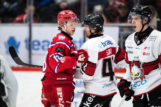 Timrås Eddie Genborg och Malmö Redhawks Robin Salo