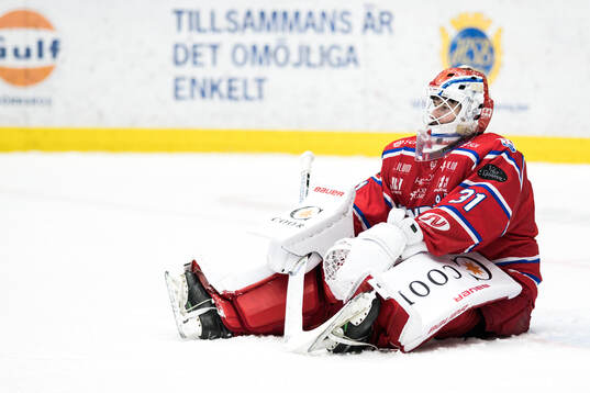 Timrås målvakt Tim Juel deppar
