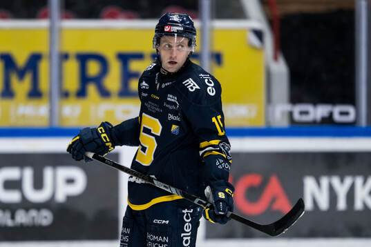 Södertäljes Albin Carlson deppar