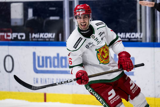 Moras Marcus Karlström jublar