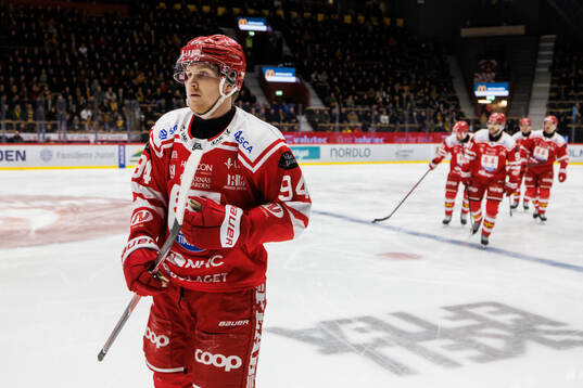 Timrås Sebastian Hartmann jublar