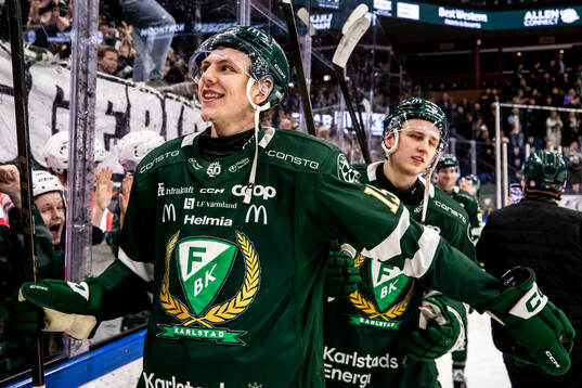 Färjestads Jack Berglund jublar
