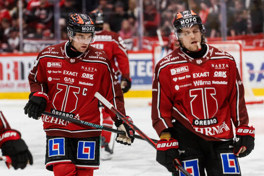 Örebros Glenn Gustafsson och William Wikman deppar