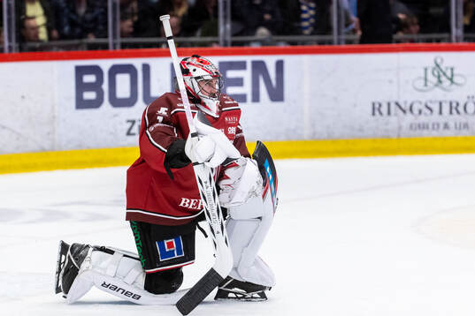 Örebros målvakt Jhonas Enroth deppar