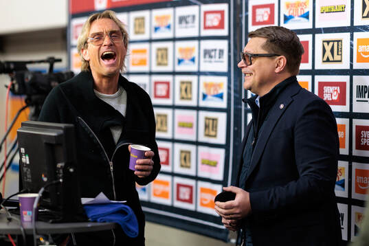 TV4s kommentator Patrik Westberg och Växjös tränare