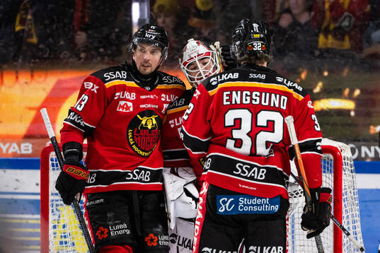Luleås Eetu Koivistoinen, målvakt Matteus Ward och Oscar