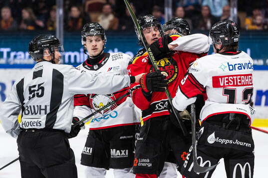 Malmö Redhawks Joona Ikonen, Luleås Markus Nurmi och