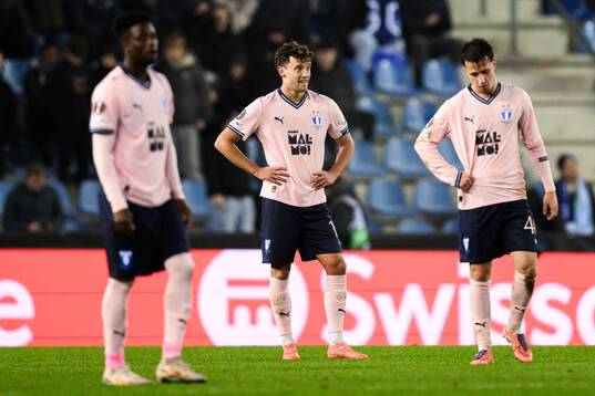 Colin Rösler of Malmö FF looks dejected