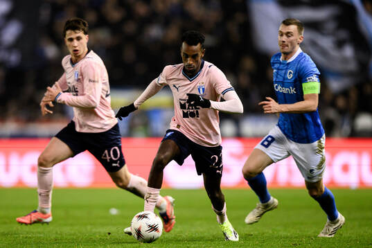 Taha Ali of Malmö FF and Bryan Heynen of KRC Genk