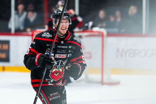 Nybros Fredrik Granberg jublar