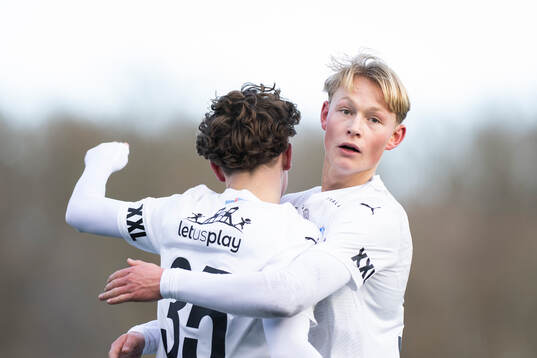 Helsingborgs Lucas Landgren Persson och Alvin Nordin  jublar