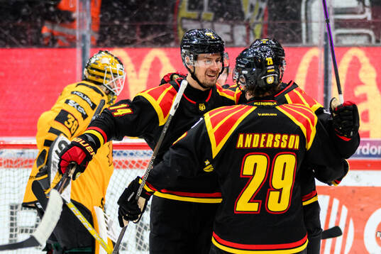 Brynäs Robert Hägg jublar