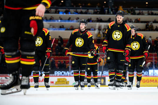 Brynäs Lucas Pettersson och Jack Kopacka deppar