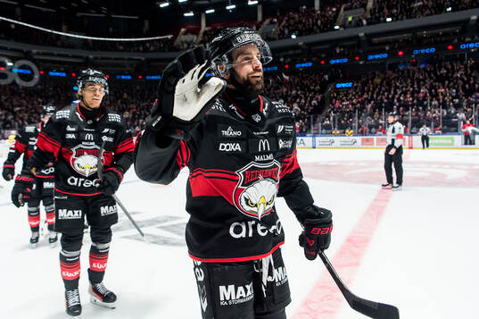 Malmö Redhawks Robin Hanzl jublar