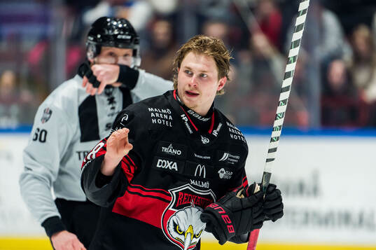 Malmö Redhawks Lauri Pajuniemi utvisas
