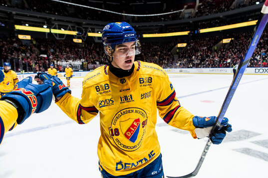 Djurgårdens Anton Frondell jublar