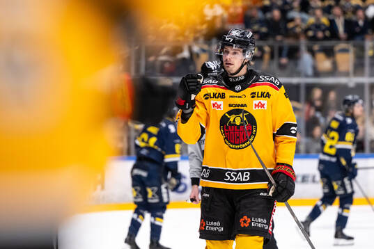 Luleås Markus Nurmi jublar