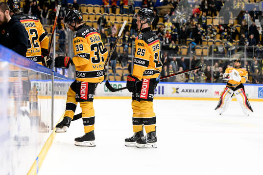 Luleås Pontus Själin och Filip Eriksson deppar