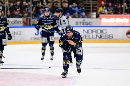 HV71s Mattias Tedenby har ont